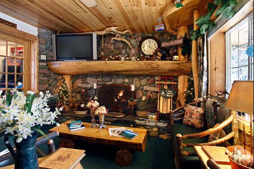 Fireside Lodge Bed and Breakfast - South Lake Tahoe - Olohuone