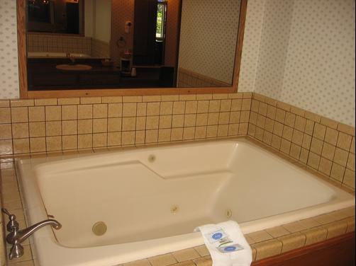 Econo Lodge - Medford - Kylpyhuone