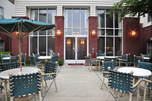 Homewood Suites by Hilton Charlotte Airport - Charlotte - Ravintola