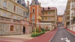 kaupungin Évian-les-Bains hotellit