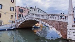 Venetsia hotellit lähellä Ponte delle Guglie