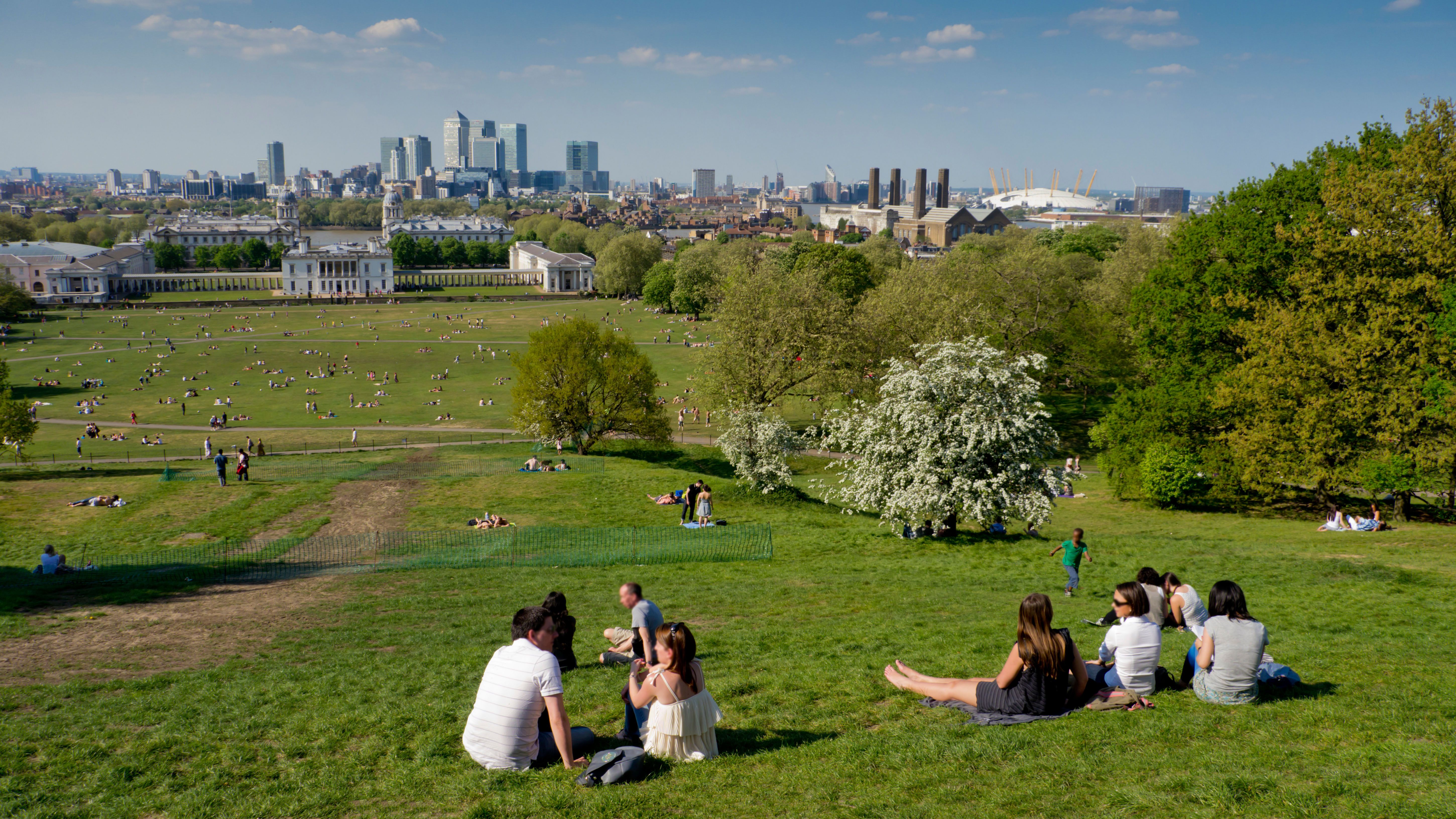 Etsi halvat lennot v&auml;lille Helsinki - Lontoo