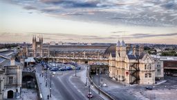 Halvat lennot Bristol