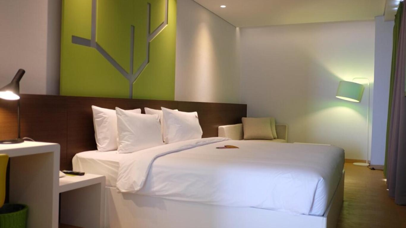 Maxone Hotels At Pemuda - Chse Certified