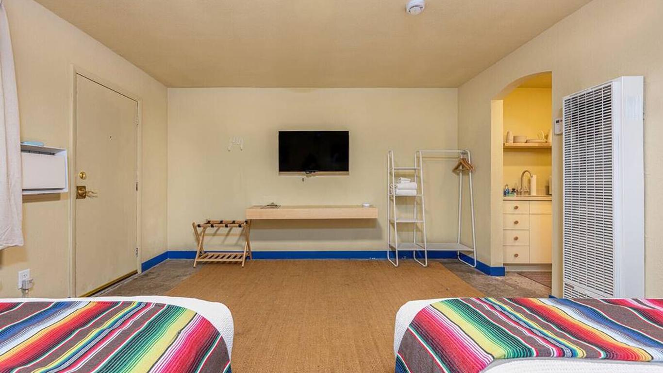 The Siesta Motel