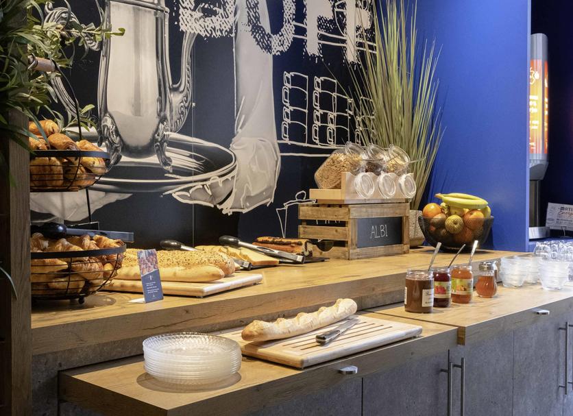 Ruokailuhuone Valokuva