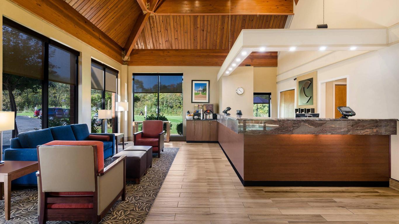 Comfort Inn Virginia Horse Center