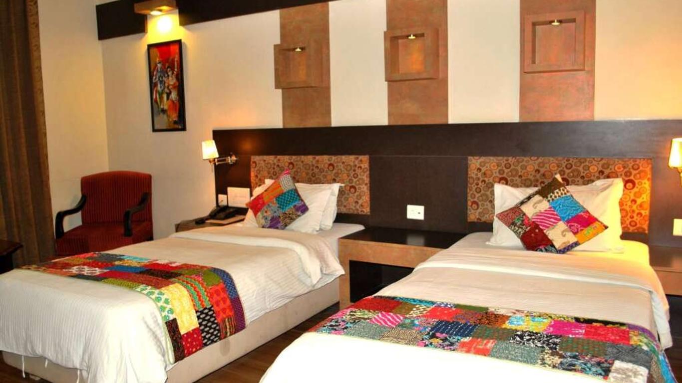 Hotel H R Palace