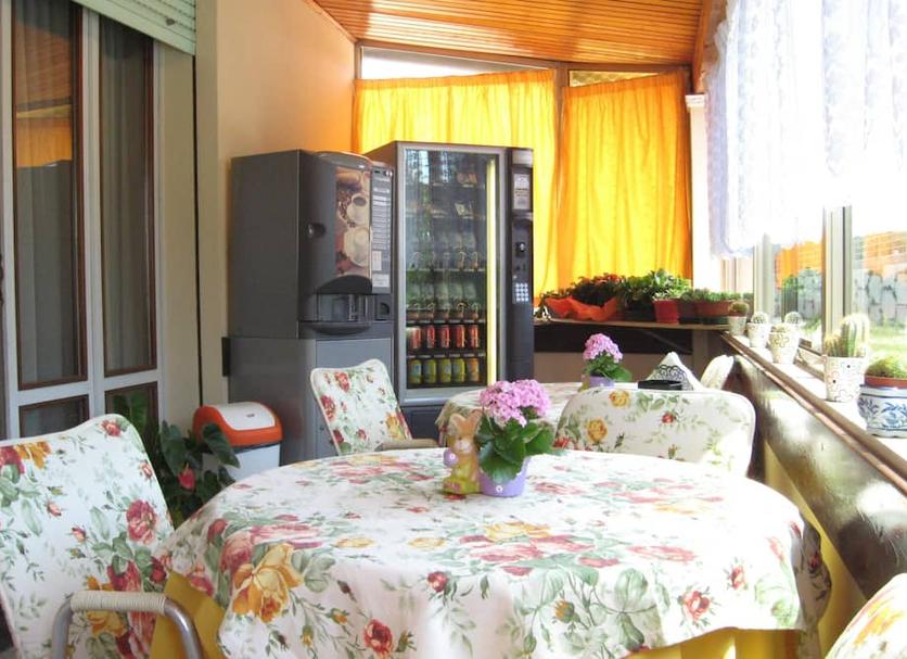 Ruokailuhuone Valokuva