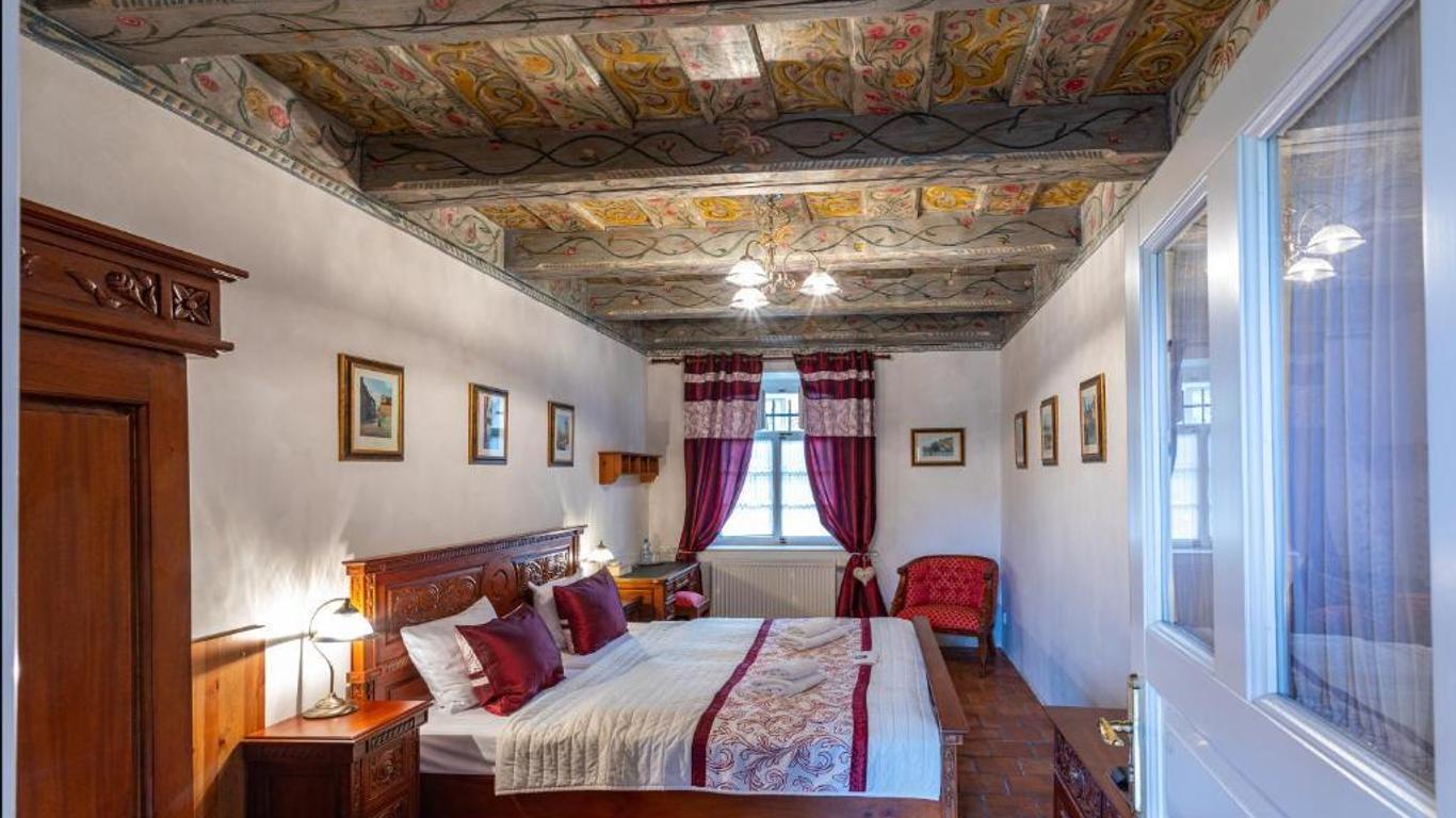 Loreta Hotel