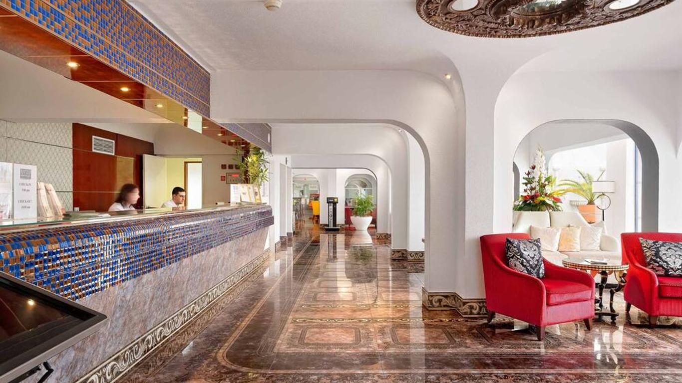 Grand Muthu Oura View Beach Club