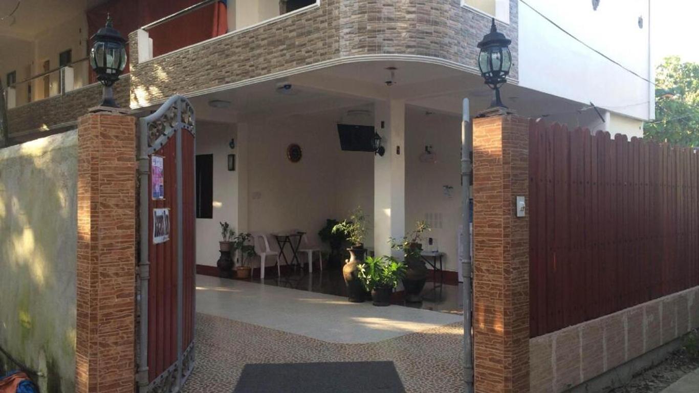 Aj Travellers Inn Annex