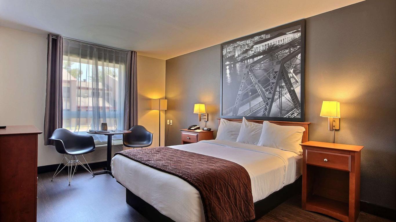 Super 8 by Wyndham Trois-Rivieres