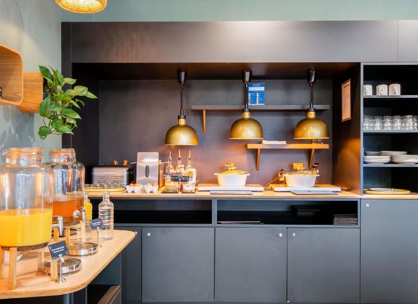 Ruokailuhuone Valokuva