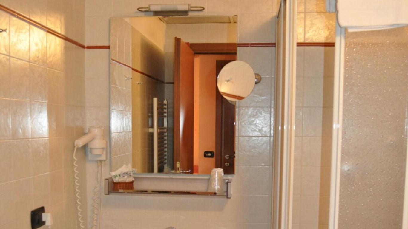 Lizard Hotel