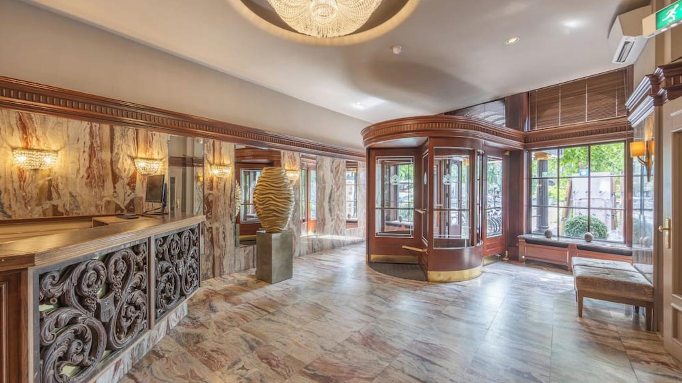 Boutique Hotel Corona