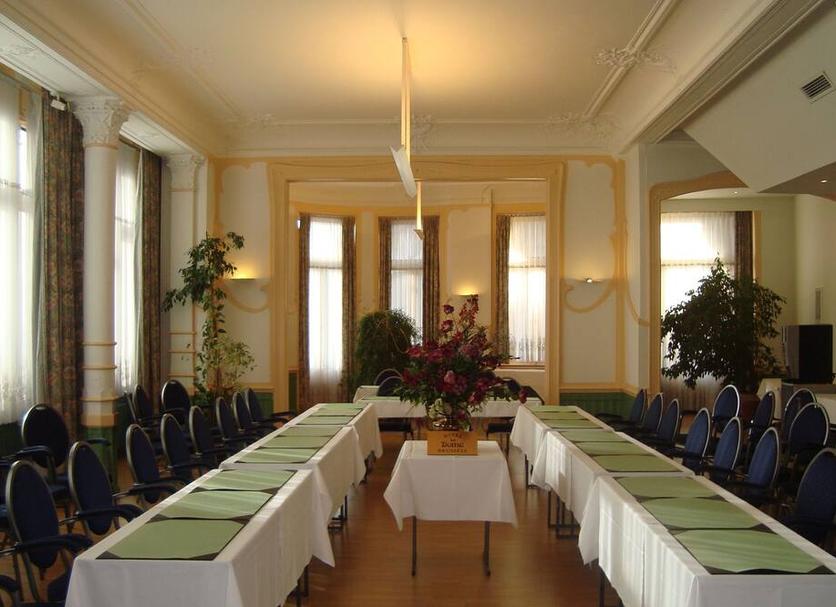 Kokoushuone Valokuva