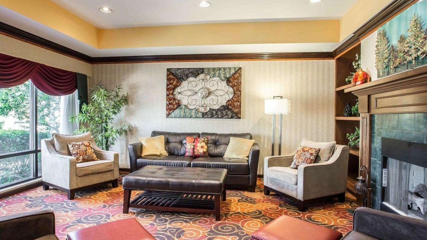 Comfort Inn & Suites at I-85