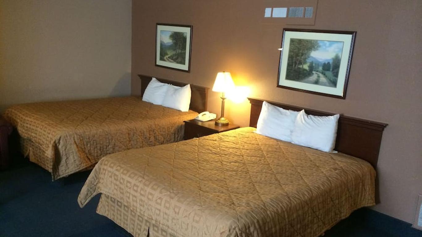 Sunflower Inn & Suites - Garden City