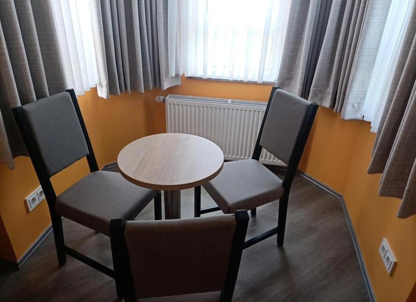 Ruokailuhuone Valokuva