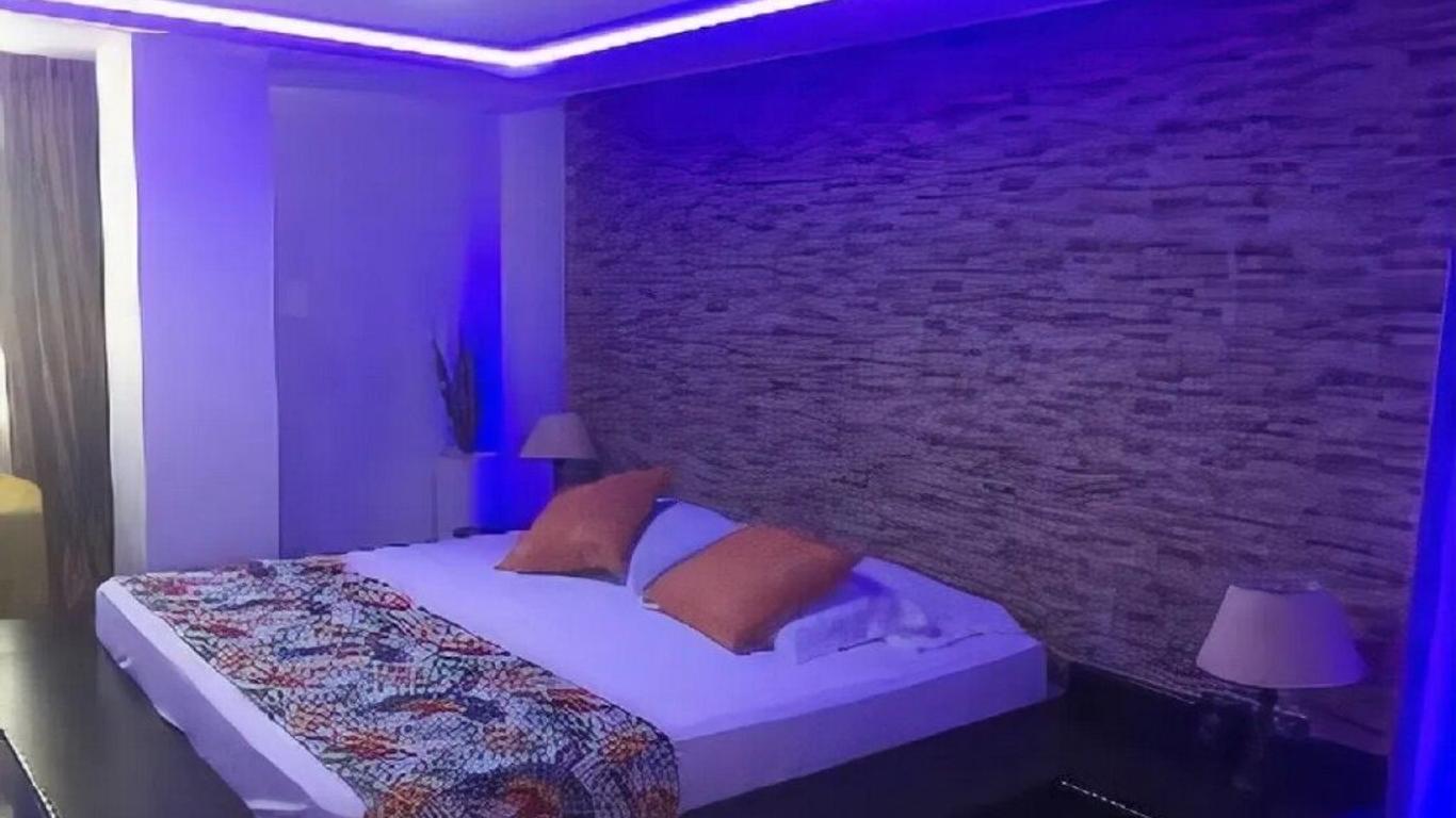 Hotel Six Avenue