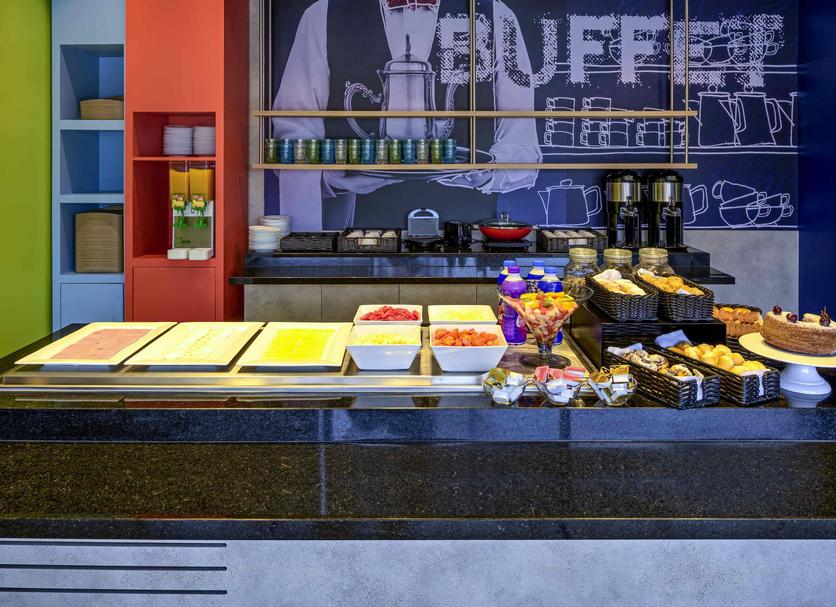 Ruokailuhuone Valokuva