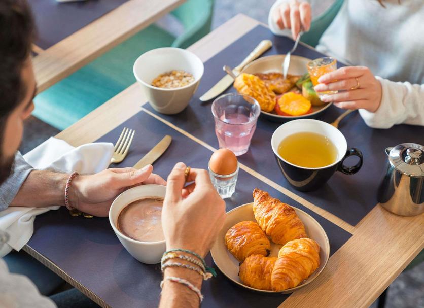 Ruokailuhuone Valokuva