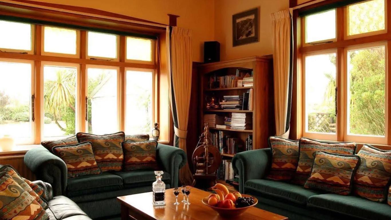 Holly Homestead B&B