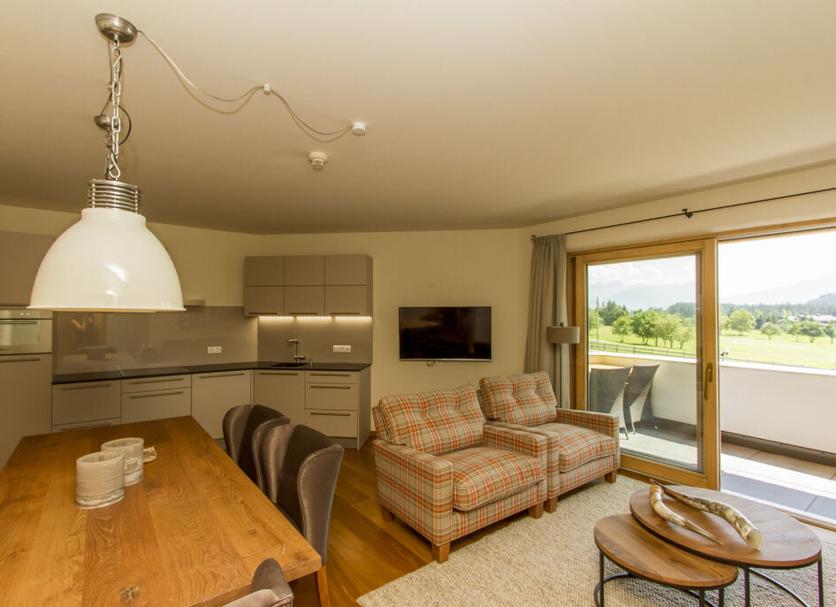 Ruokailuhuone Valokuva