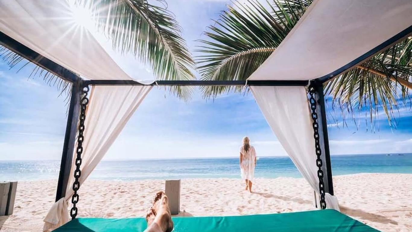 Lantern Boutique Hotel by Reveal