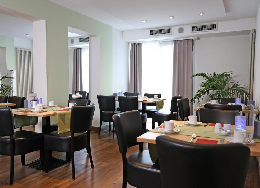 Ruokailuhuone Valokuva