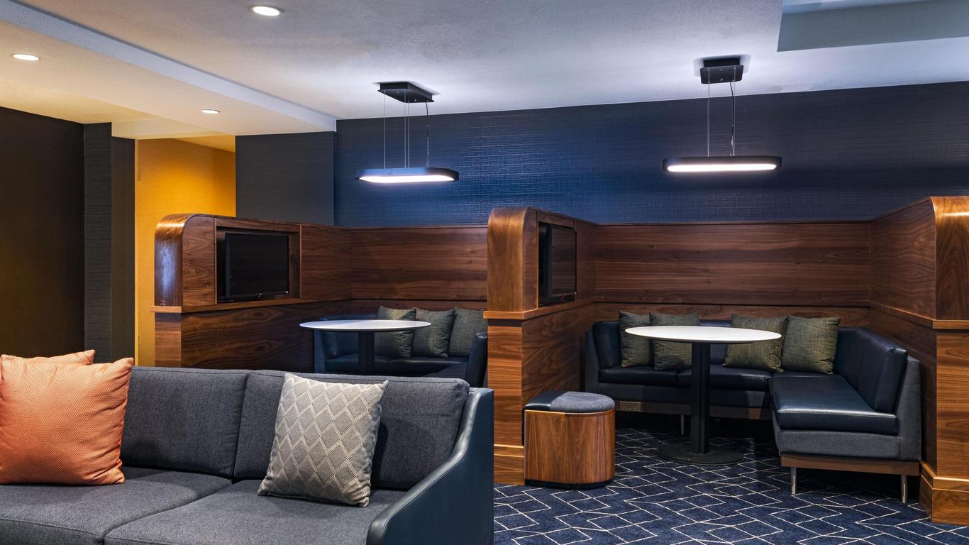Courtyard by Marriott Dallas Plano in Legacy Park
