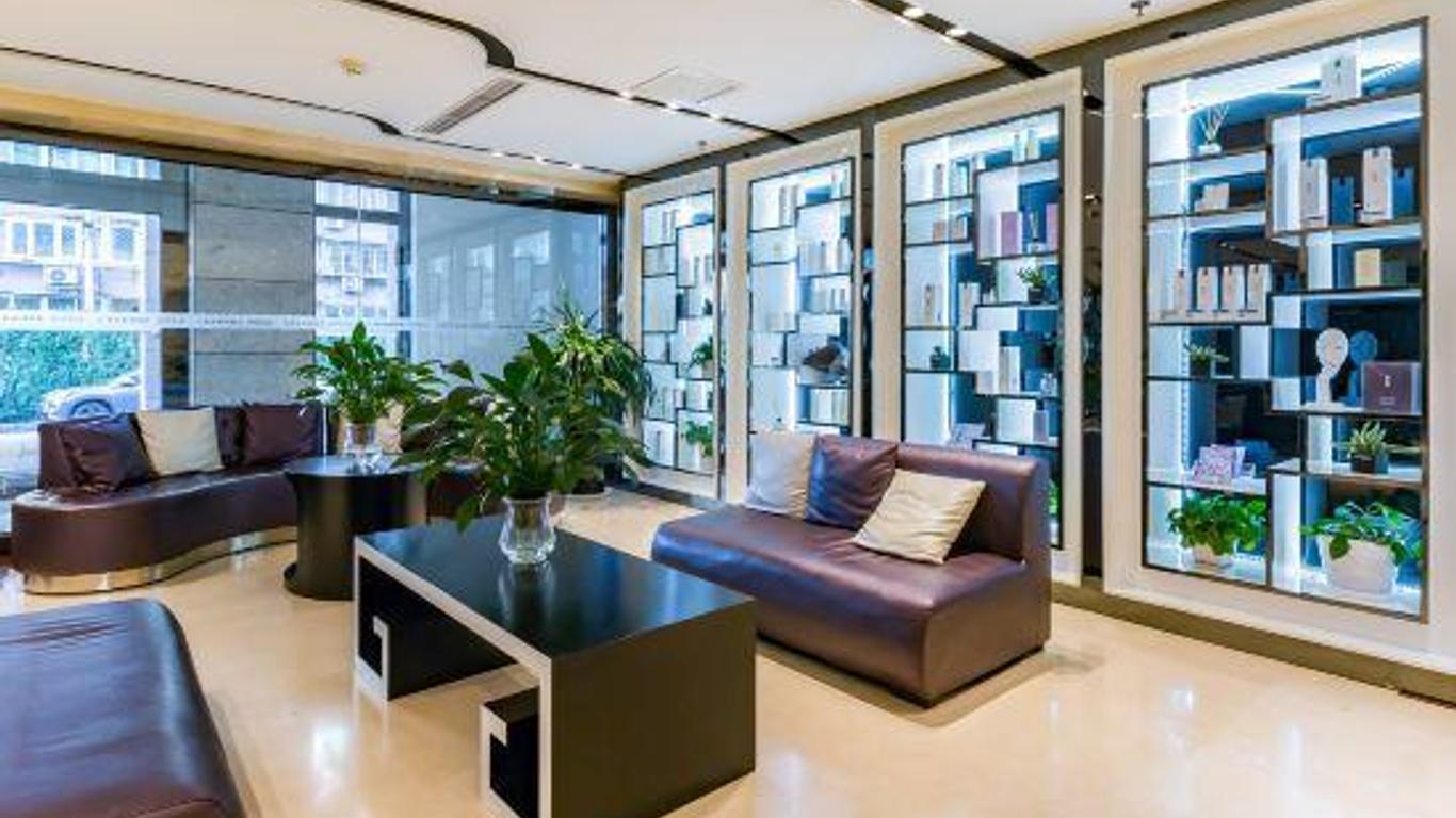 Lavande Hotel (Beijing South Railway Station Yangqiao)