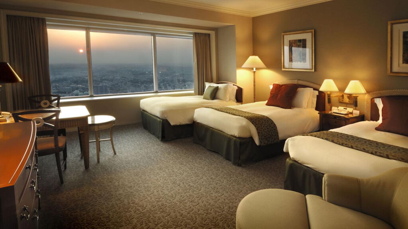 Yokohama Royal Park Hotel
