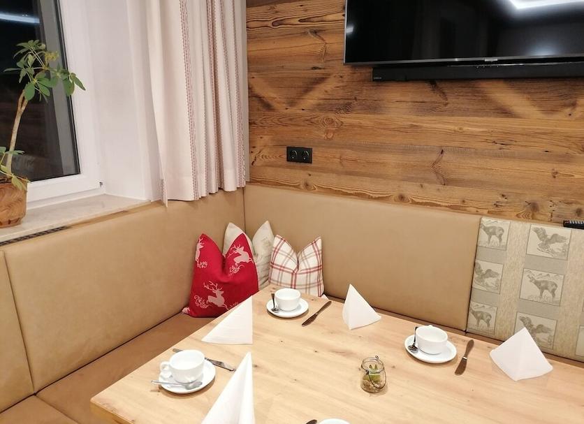 Ruokailuhuone Valokuva