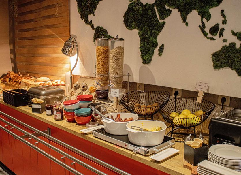 Ruokailuhuone Valokuva