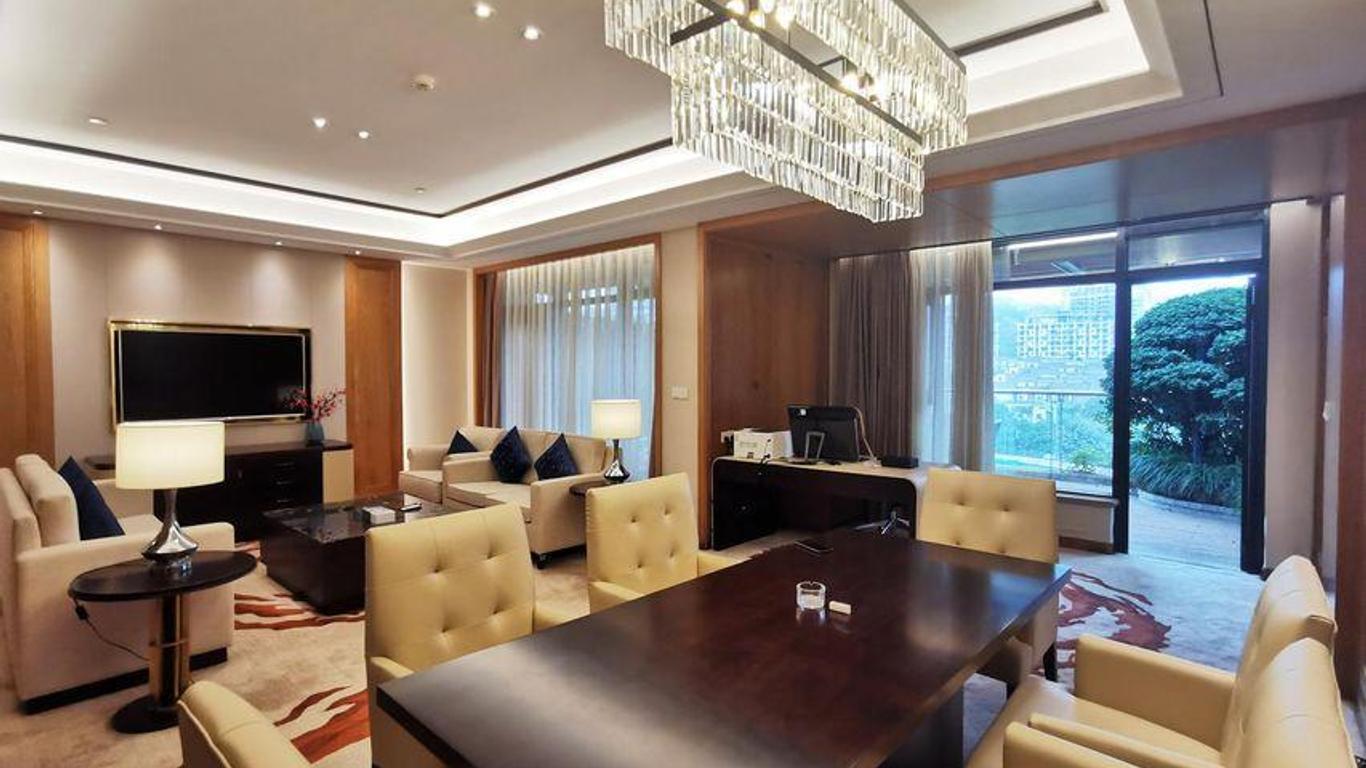 Usum International Hotel