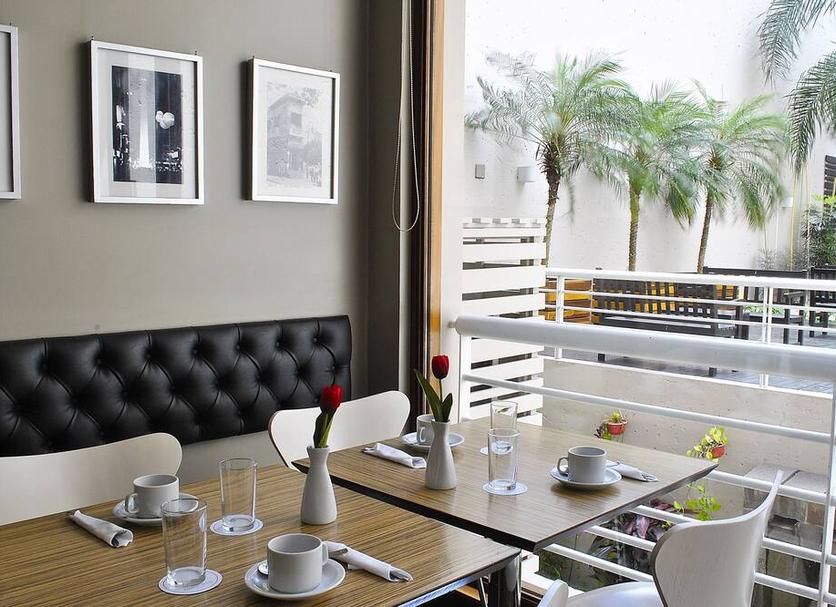 Ruokailuhuone Valokuva