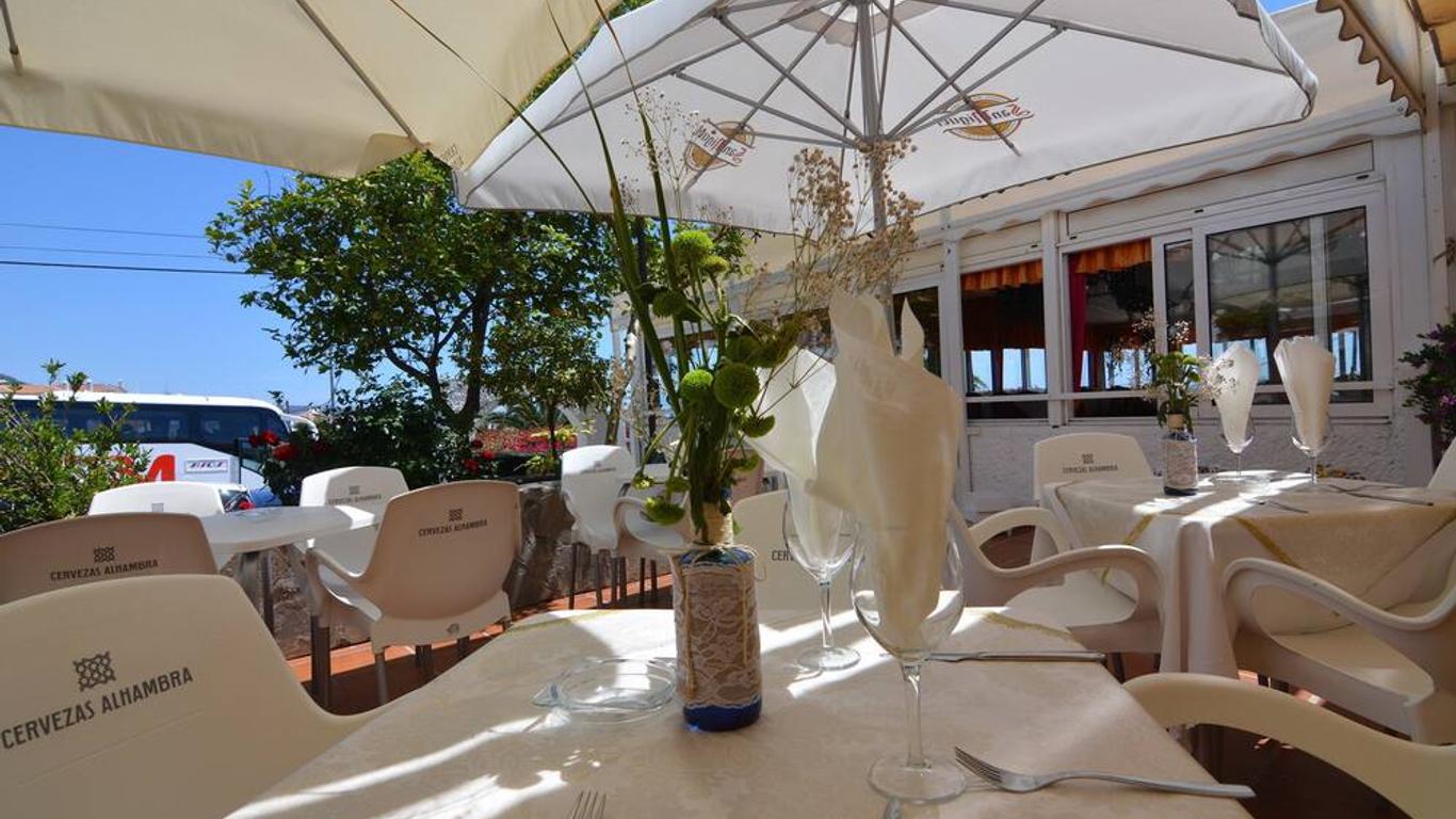 Hotel Al-Andalus