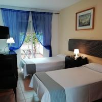 Hostal Alhaja Playa