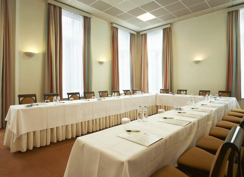 Kokoushuone Valokuva