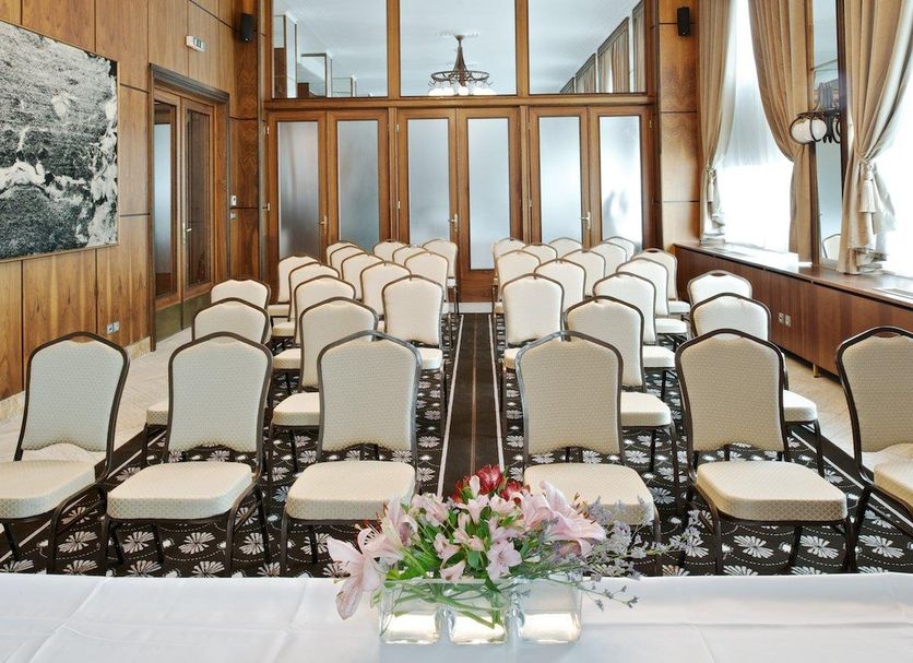 Kokoushuone Valokuva