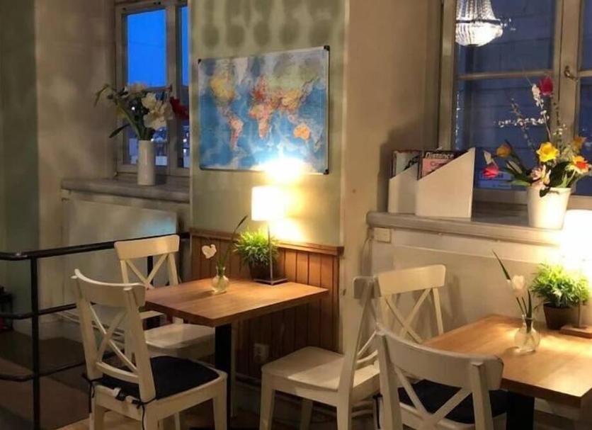 Ruokailuhuone Valokuva