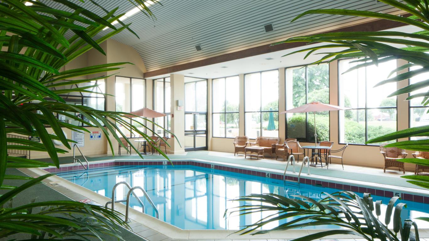 Crowne Plaza Hotel Hickory, An IHG Hotel
