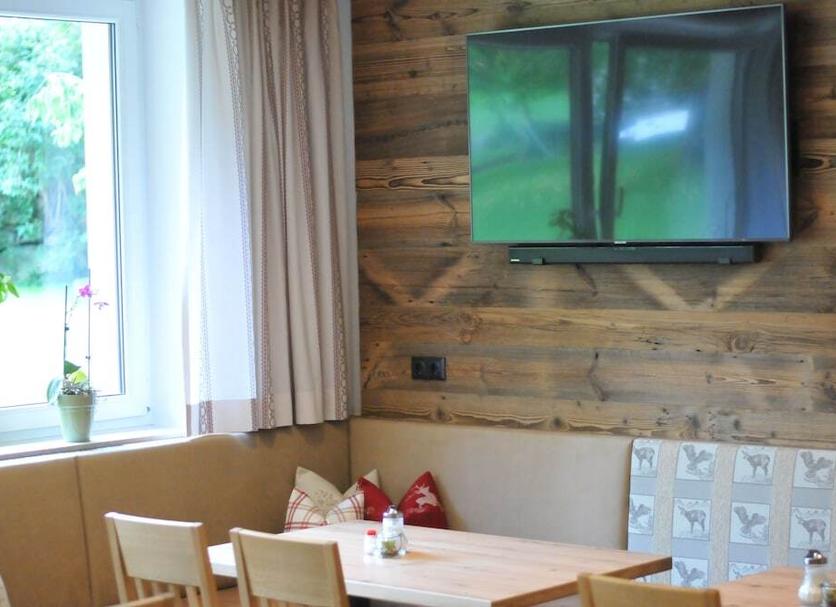 Ruokailuhuone Valokuva