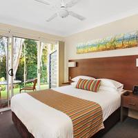 Flynns on Surf Beach Villas