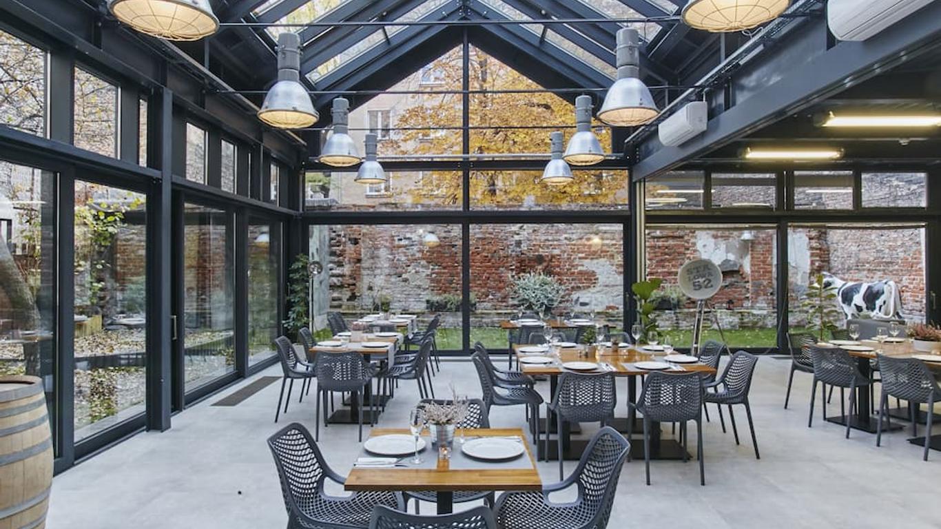 Arthotel Stalowa 52