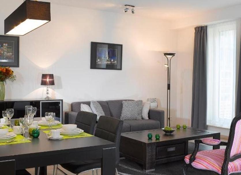 Ruokailuhuone Valokuva