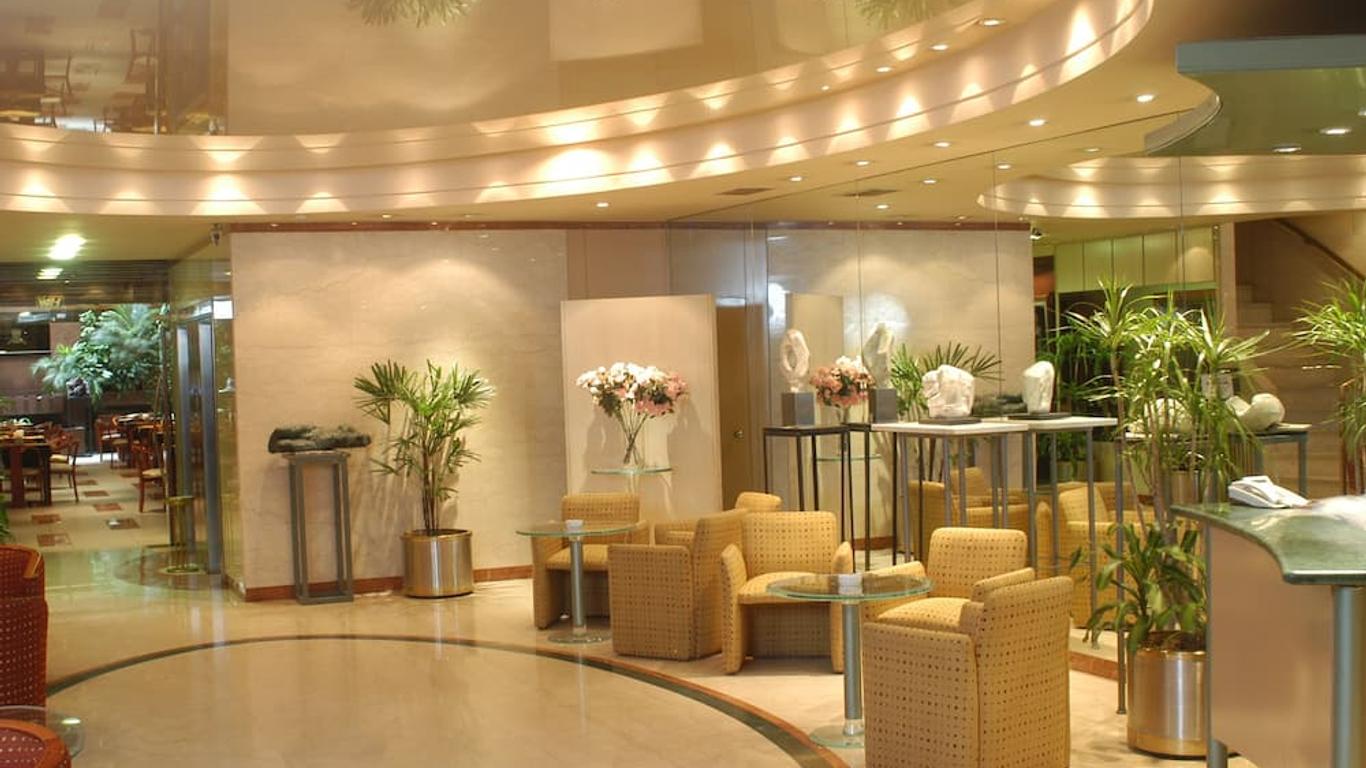 Wilton Hotel