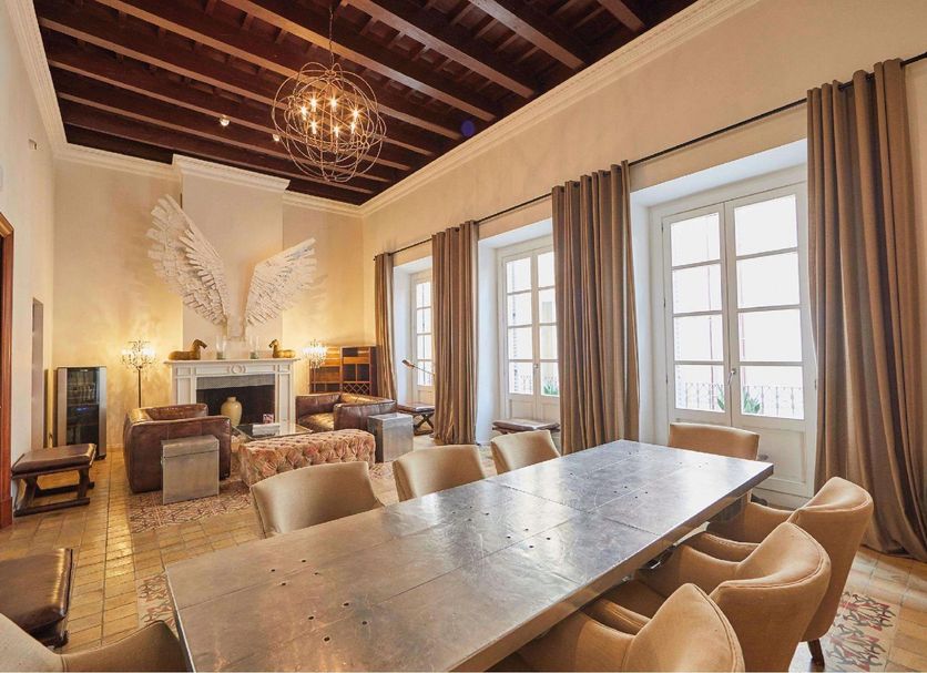 Ruokailuhuone Valokuva